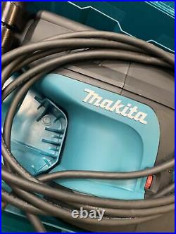 Makita HM1203C 20 lb. Demolition Hammer, SDS-MAX, Variable Speed, Case