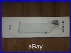 NEW Brookstone Bed Fan With Wireless Remote Adjustable Variable Speed White 826456
