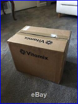 Vitamix 5200 Variable Speed Blender Black NEW IN BOX