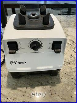 Vitamix 5200 Variable Speed Blender With Plunger White
