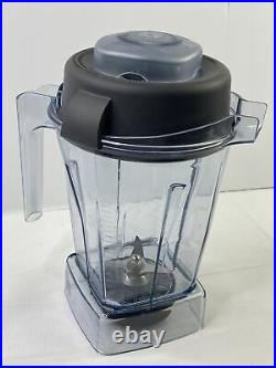 Vitamix Creations II VM0103 Variable 10 Speed Blender Mixer with Container & Lid
